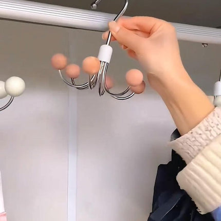Organize & Freshen Your Closet - 360° Swivel Hangers with Cedar